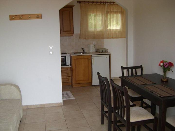 Anatoli Apartments Agios Stefanos Avliotes  Ngoại thất bức ảnh